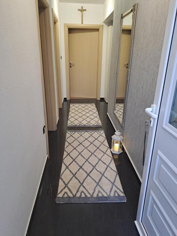 Apartment Mira شيبينيك المظهر الخارجي الصورة