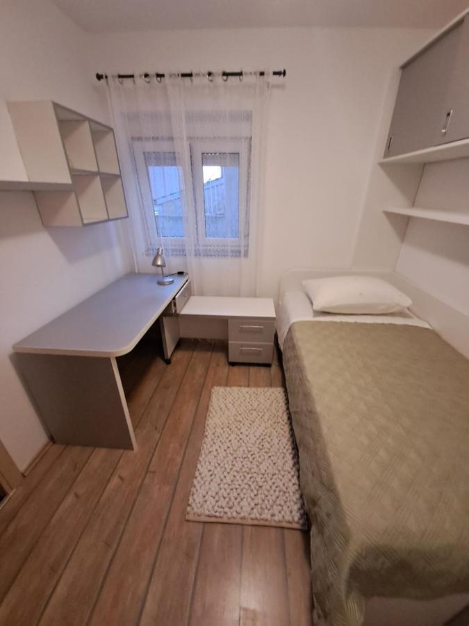 Apartment Mira شيبينيك المظهر الخارجي الصورة