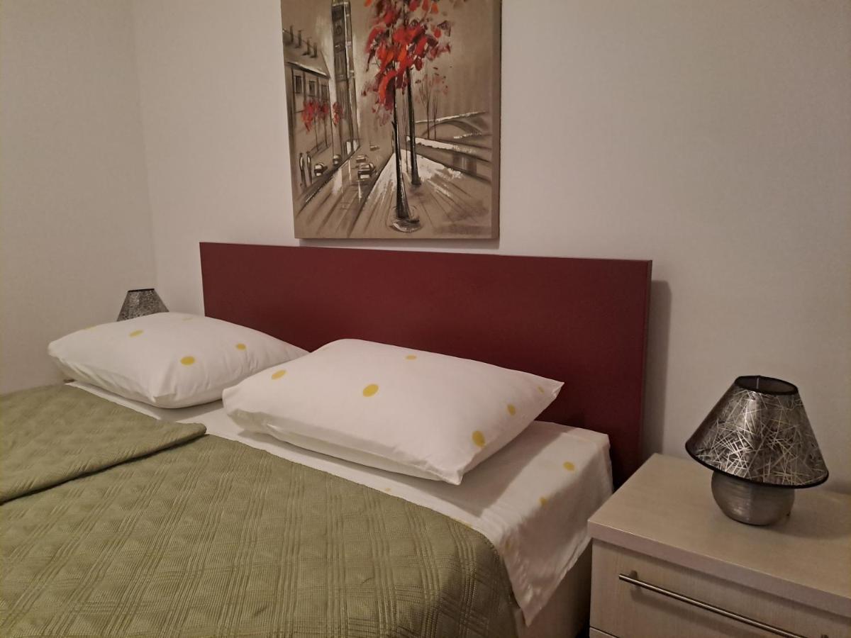 Apartment Mira شيبينيك المظهر الخارجي الصورة