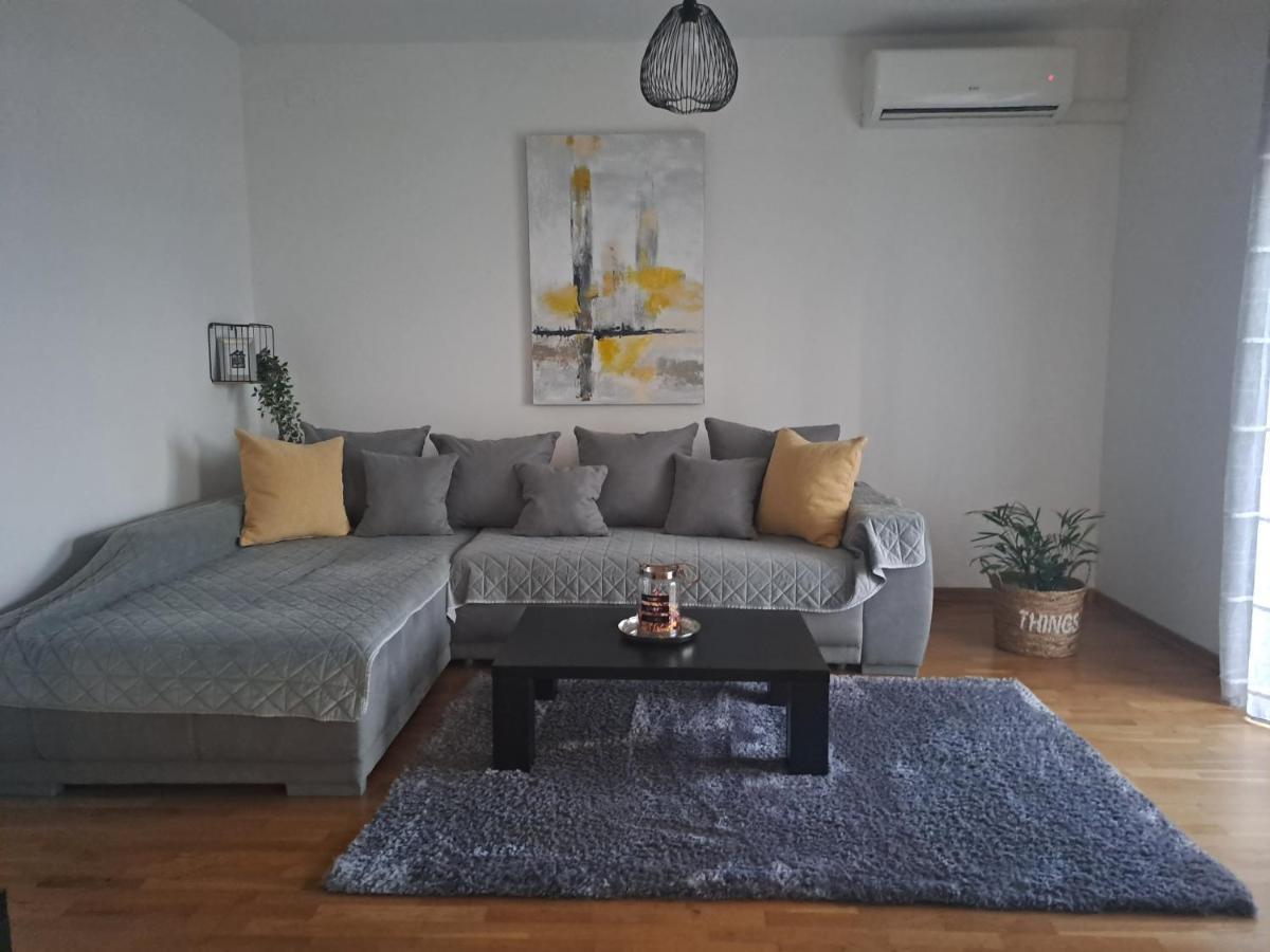 Apartment Mira شيبينيك المظهر الخارجي الصورة